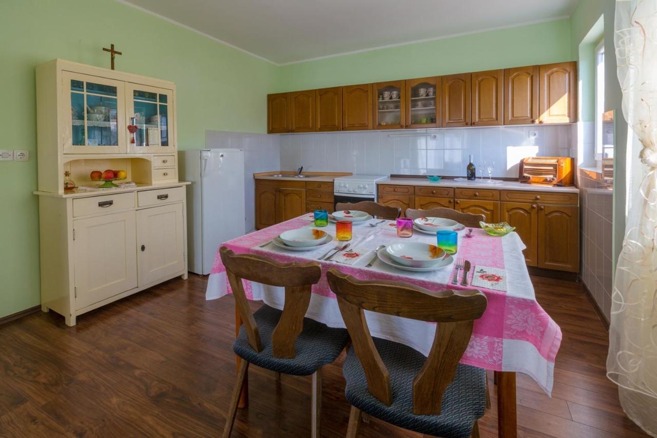 Apartments With A Parking Space Crikvenica - 13450 Bagian luar foto
